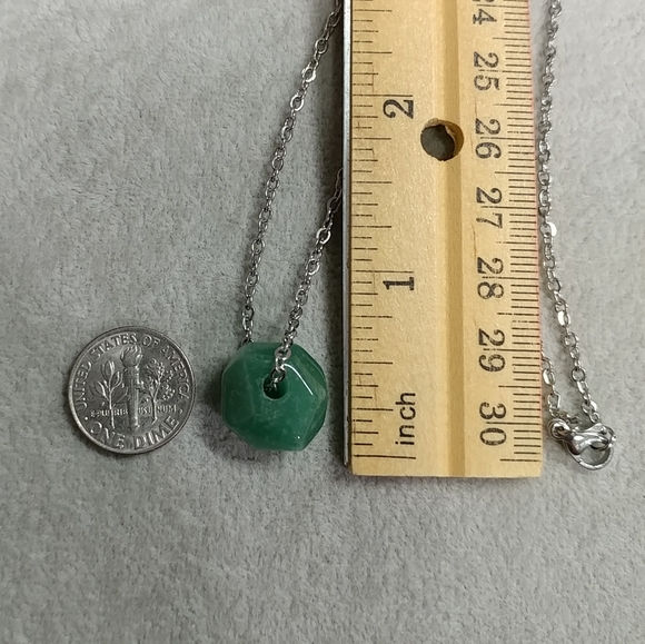 Green Aventurine Necklace Natural Gemstone Crystal Pendant Stainless-Steel 17.7" - Picture 13 of 17
